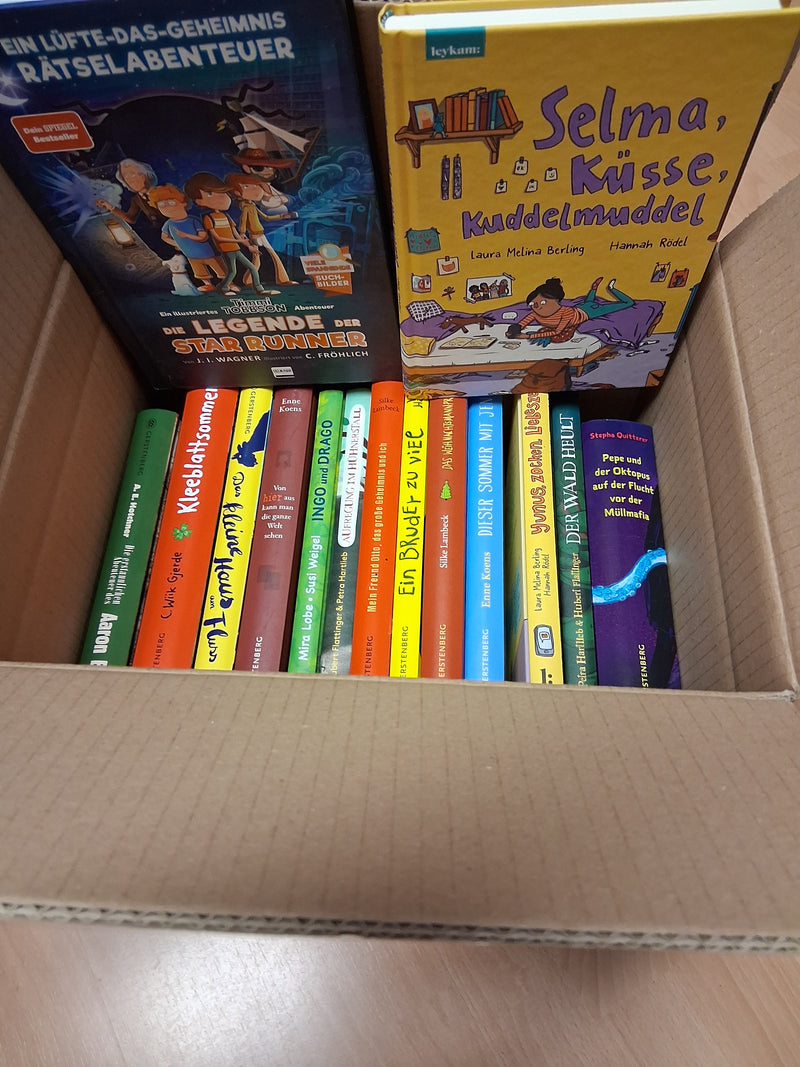 Kinderbücher Set Zustand Gut-15 Stück